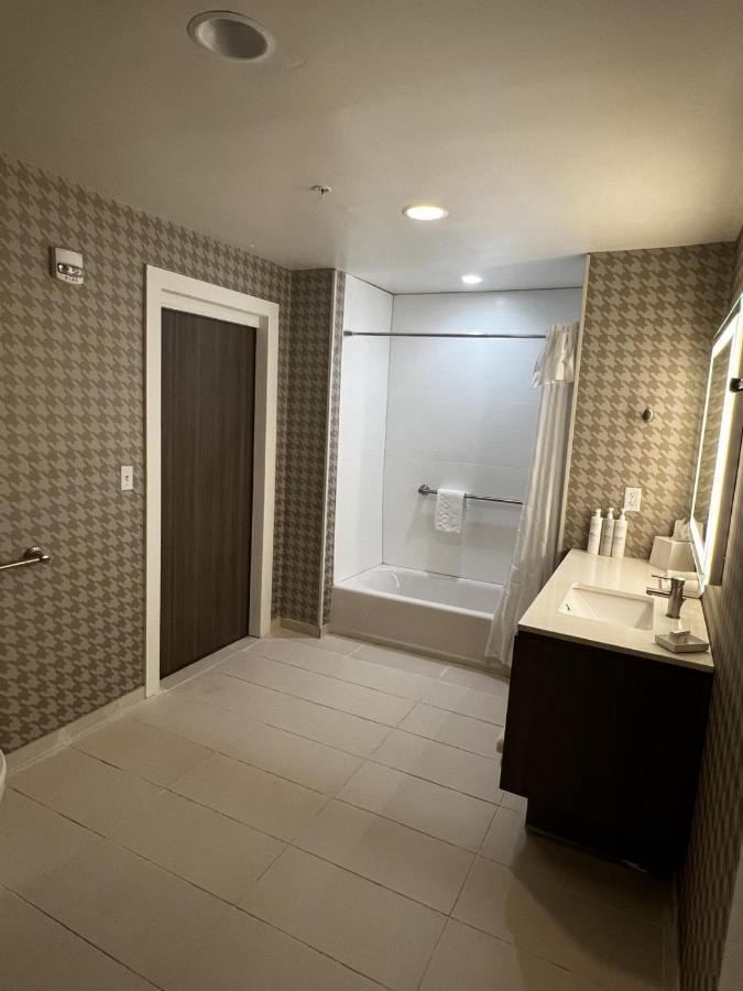 Home2 Suites By Hilton 海恩斯维尔 外观 照片