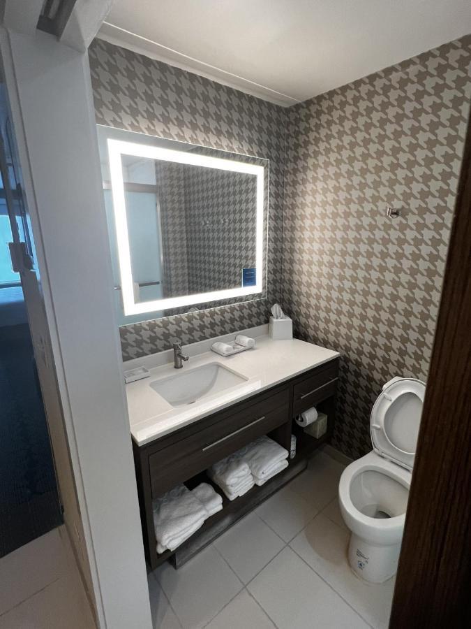 Home2 Suites By Hilton 海恩斯维尔 外观 照片